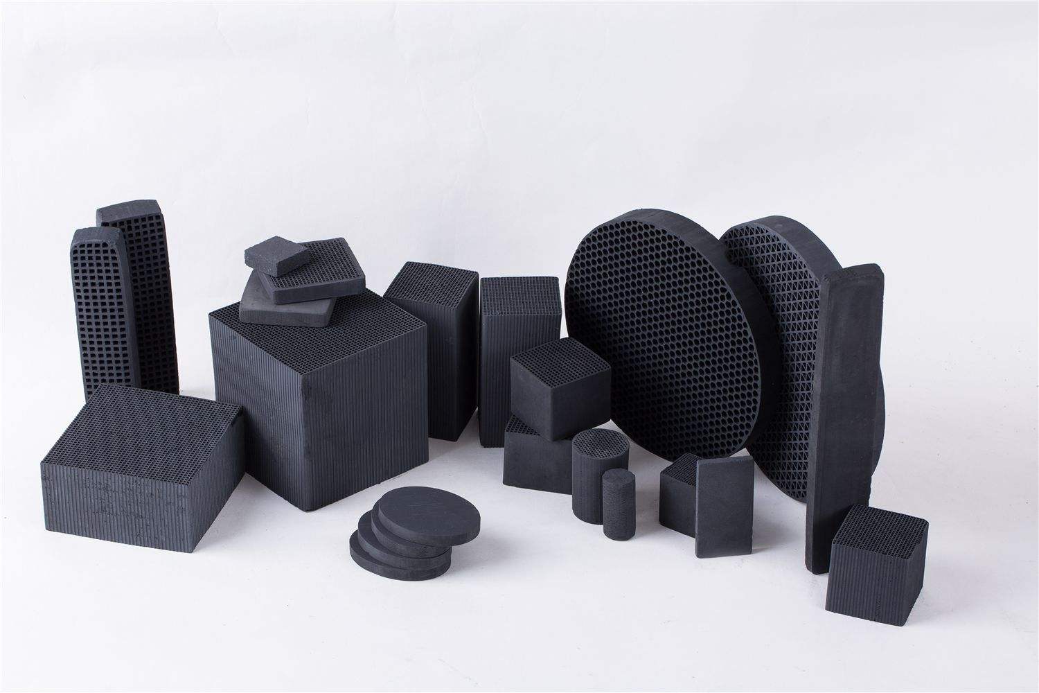 如何选择高优质的活性炭